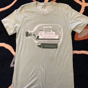 NWOT Factory 43 Bainsbridge Island Logo T-Shirt Sage Green  Size XS